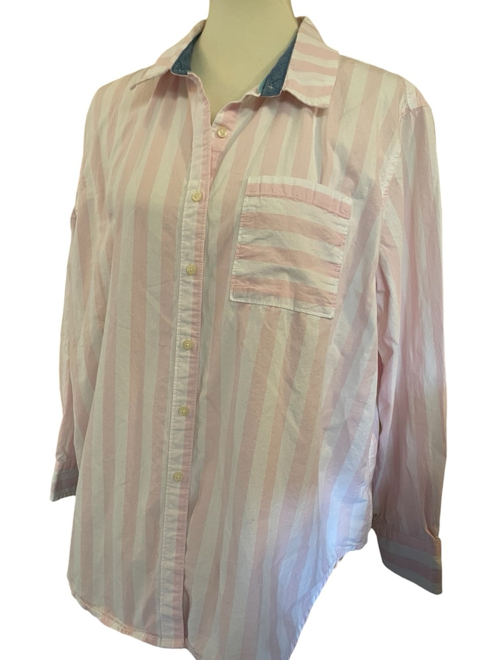 St. John’s Bay Button front Shirt